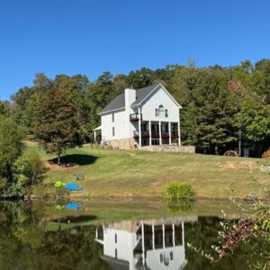Family Weekend Getaway in Virginia Country